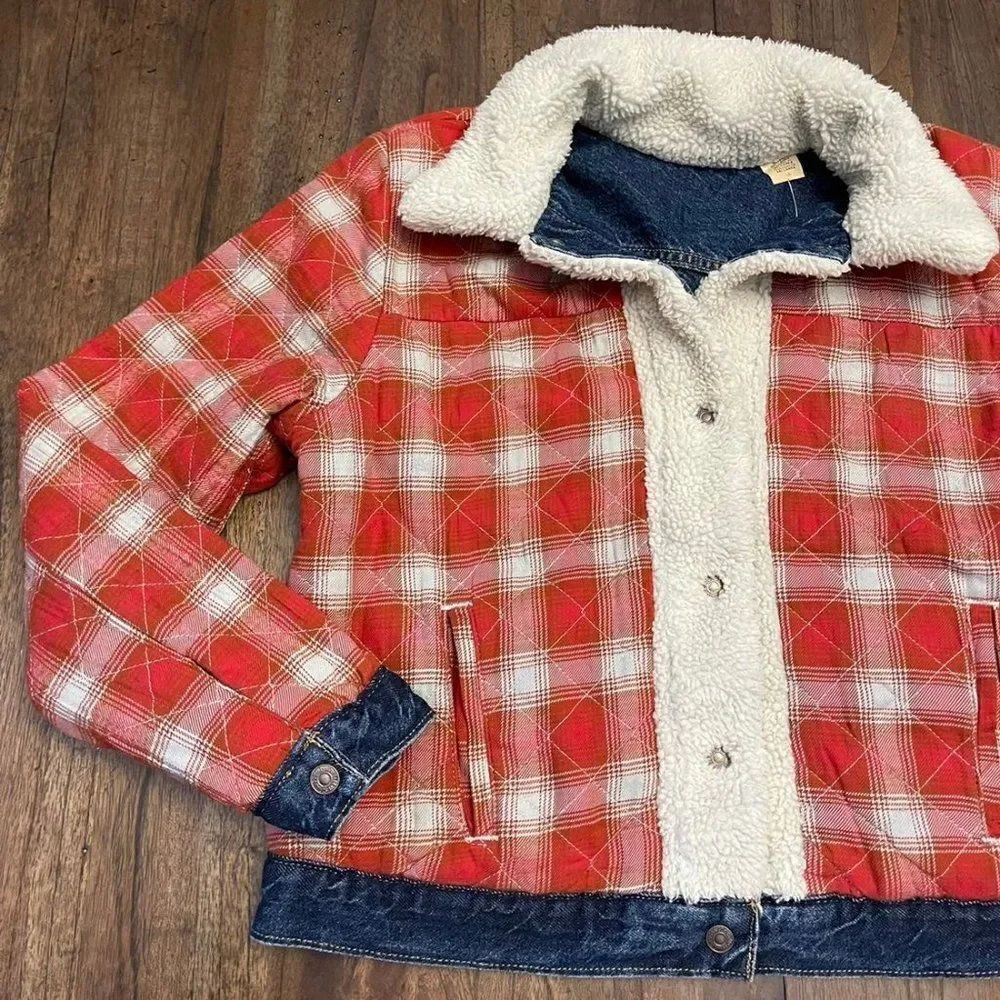 Levi's Reversible Trucker Jacket - Picture 9 of 14